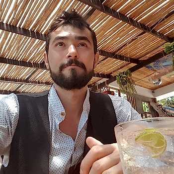 Hasan Ali <br> <b> Wing Chun / Self Defence Eğitmeni </b> <br> Uzakdoğu Sporları