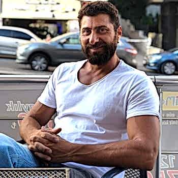 Ufuk Kayalıoğlu &nbsp; <br/> <b/>Fitness Eğitmeni</b> <br/>Bodybuilding